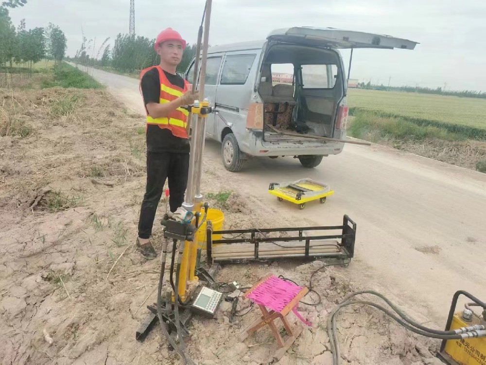 便攜式液壓靜探機(jī)在線(xiàn)路項(xiàng)目測(cè)試